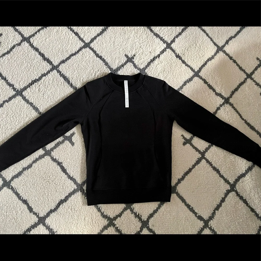 Lululemon Scuba Crewneck - Picture 4 of 6